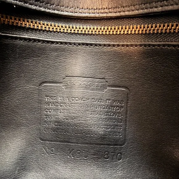 Vintage COACH Court Turnlock Crossbody Bag – Model 9870 | Black - Picture 13 of 16